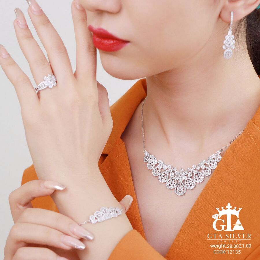 سرویس میکرو زنجیری کد 12135